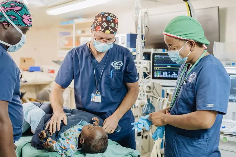 ETA nurses from University of Tamatave learning from nurse volunteers.