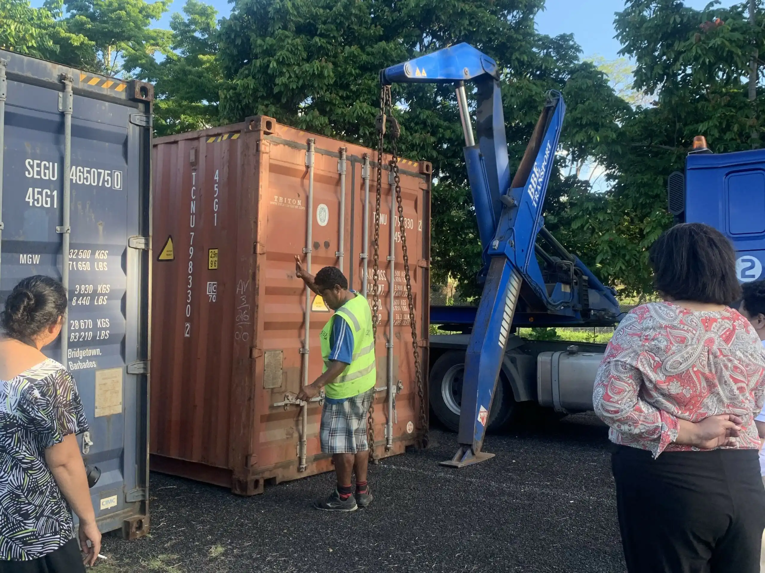 containers 2 (002)