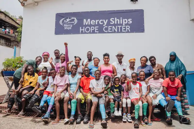 Orthopedics patients with HOPE Centre facilitators at the HOPE Centre